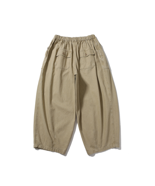 ANGLAN（アングラン）の「Herringbone Fatigue Balloon Pants - Beige（その他パンツ・メンズ・その他・FREE）」の8枚目の写真