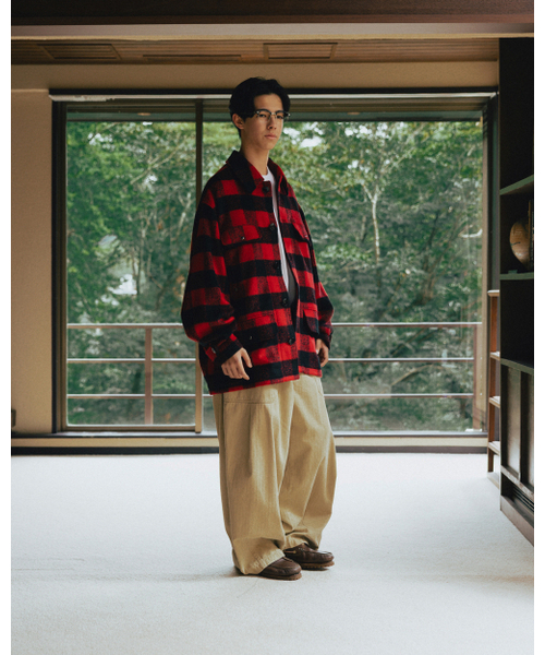ANGLAN（アングラン）の「Herringbone Fatigue Balloon Pants - Beige（その他パンツ・メンズ・その他・FREE）」の6枚目の写真