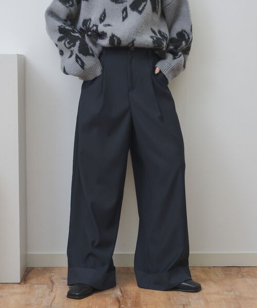 kivi（キヴィ）の「ロールアップタックパンツ（その他パンツ・レディース・ダークブルー/ブラウン・LARGE/MEDIUM）」の2枚目の写真