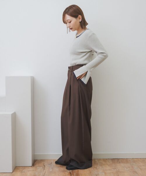 kivi（キヴィ）の「ロールアップタックパンツ（その他パンツ・レディース・ダークブルー/ブラウン・LARGE/MEDIUM）」の7枚目の写真