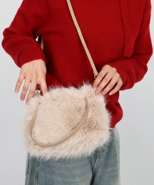 ammy.(エイミードット)の「【 ammy. / エイミードット 】ふわふわ ショルダー ハンド バッグ(ハンドバッグ・レディース・グレー/ブラック/ホワイト/ブラウン/ベージュ・FREE)」の5枚目の写真