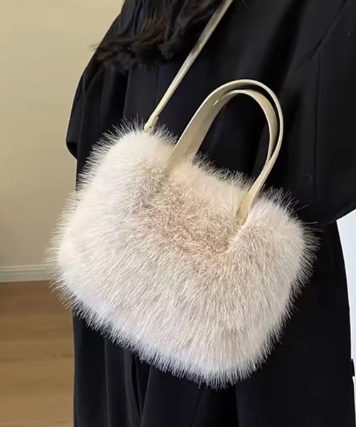 ammy.(エイミードット)の「【 ammy. / エイミードット 】ふわふわ ショルダー ハンド バッグ(ハンドバッグ・レディース・グレー/ブラック/ホワイト/ブラウン/ベージュ・FREE)」の6枚目の写真