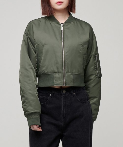 MUSINSA STANDARD WOMAN（ムシンサスタンダードウーマン）の「ウィメンズクロップMA-1ボンバージャケット[カーキ]（ブルゾン・レディース・その他・LARGE/MEDIUM/SMALL）」の17枚目の写真