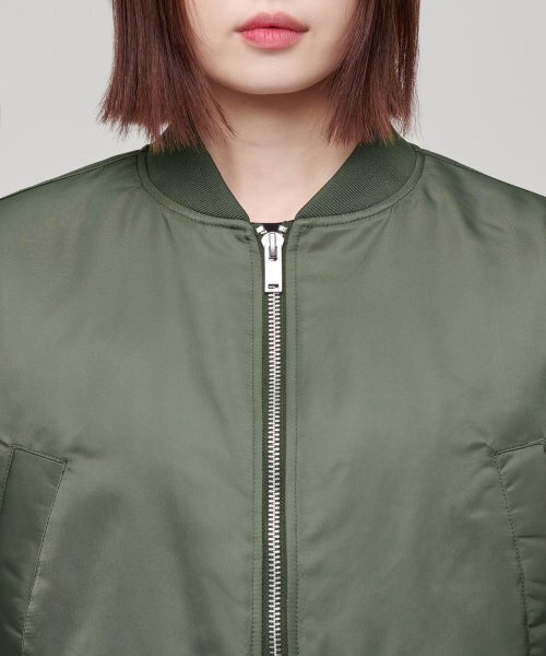 MUSINSA STANDARD WOMAN（ムシンサスタンダードウーマン）の「ウィメンズクロップMA-1ボンバージャケット[カーキ]（ブルゾン・レディース・その他・LARGE/MEDIUM/SMALL）」の15枚目の写真