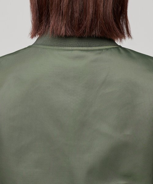 MUSINSA STANDARD WOMAN（ムシンサスタンダードウーマン）の「ウィメンズクロップMA-1ボンバージャケット[カーキ]（ブルゾン・レディース・その他・LARGE/MEDIUM/SMALL）」の14枚目の写真