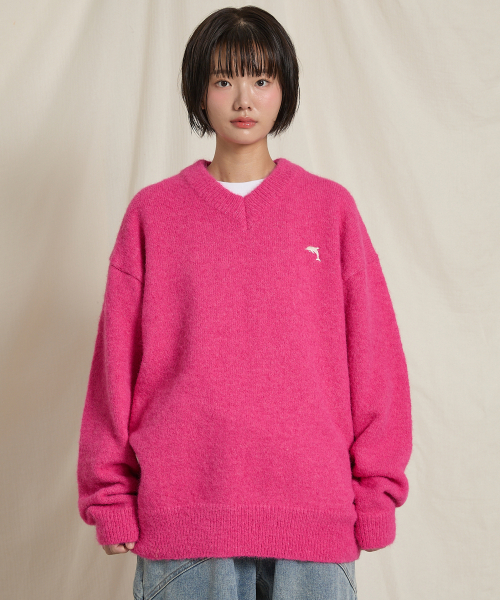 WaiKei(ワイケイ)の「ドルフィンヘアリーVネックニットピンク(ニット/セーター・レディース・その他・1/2)」の3枚目の写真