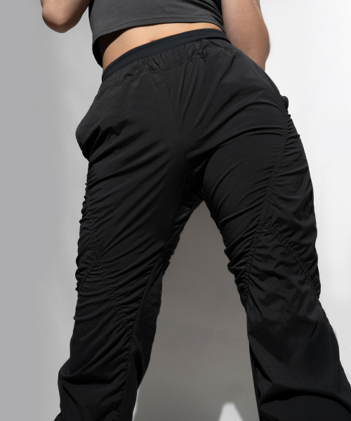 WHILE(ワイル)の「ソフトシェル レディース クライミングパンツ 登山用パンツ (DRY BLACK)(その他パンツ・レディース・その他・SMALL/MEDIUM)」の5枚目の写真