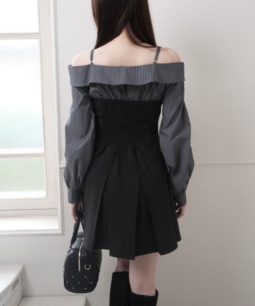 LIPSERVICE（リップサービス）の「オフショルシャツレイヤードライクワンピース（シャツワンピース・レディース・ネイビー/ベージュ/ブラック・S/M）」の21枚目の写真