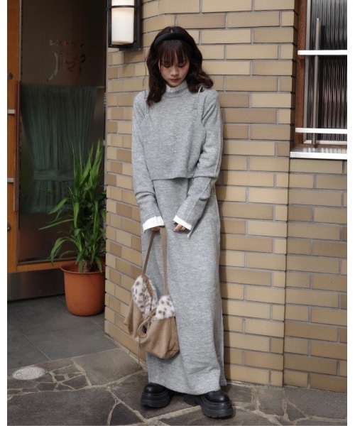 JUMELLE(ジュメロ)の「ビスチェ付きニットOP(ワンピース・レディース・ベージュ/グレー・MEDIUM)」の22枚目の写真
