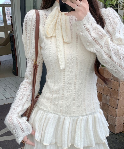 gossip！ロサンゼルス（ゴシップロサンゼルス）の「Y2Kリボン付きレースインナー 長袖（Tシャツ/カットソー・レディース・ホワイト/ベージュ・M）」の4枚目の写真