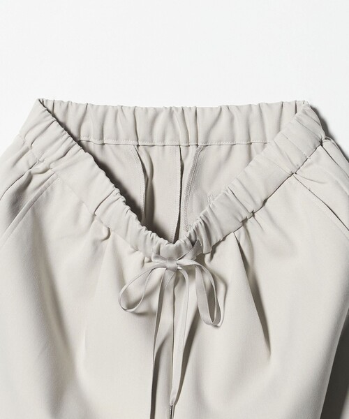 A DAY IN THE LIFE UNITED ARROWS(アデイインザライフユナイテッドアローズ)の「カルゼ タック イージーワイドパンツ ‐ウォッシャブル‐<A DAY IN THE LIFE>(その他パンツ・レディース・ネイビー/ダークグレー/ナチュラル・S/M)」の7枚目の写真