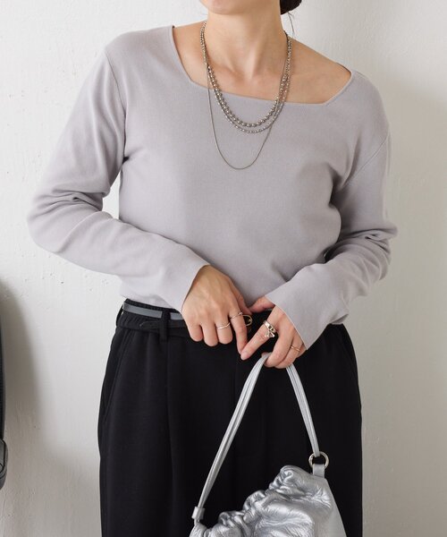 Jena espace merveilleux（ジェナ　エスパスメルヴェイユ）の「【好評につきコンパクトサイズ登場】スクエアネックニット（ニット/セーター・レディース・オフホワイト/ブラック/ライトグレー・FREE）」の3枚目の写真