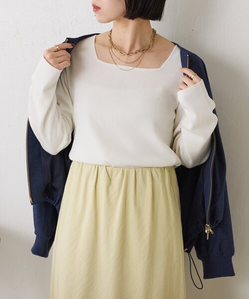 Jena espace merveilleux（ジェナ　エスパスメルヴェイユ）の「【好評につきコンパクトサイズ登場】スクエアネックニット（ニット/セーター・レディース・オフホワイト/ブラック/ライトグレー・FREE）」の6枚目の写真