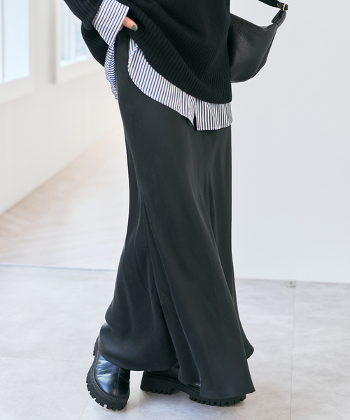 Spick & Span（スピックアンドスパン）の「キュプラフィブリルサテンスカート（スカート・レディース・ブラウン/ブラック/ベージュ系その他・36/38）」の8枚目の写真