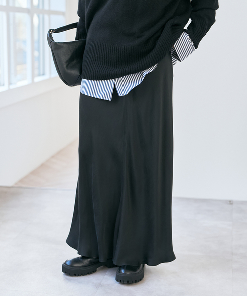 Spick & Span（スピックアンドスパン）の「キュプラフィブリルサテンスカート（スカート・レディース・ブラウン/ブラック/ベージュ系その他・36/38）」の9枚目の写真