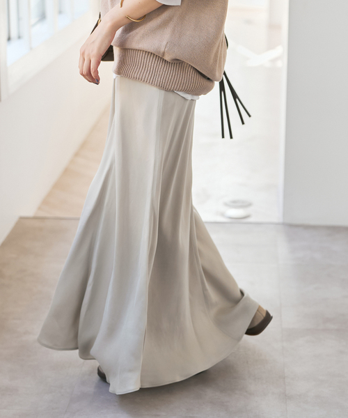 Spick & Span（スピックアンドスパン）の「キュプラフィブリルサテンスカート（スカート・レディース・ブラウン/ブラック/ベージュ系その他・36/38）」の20枚目の写真