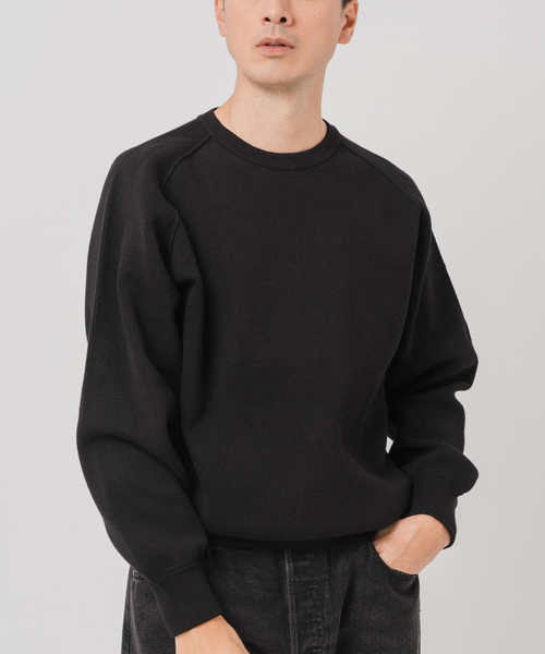 EDIFICE（エディフィス）の「PLATING ワッフル クルーネックニット（ニット/セーター・メンズ・イエロー/レッド/ライトグレー/スカイブルー/アイボリー/ブラック・LARGE/MEDIUM）」の3枚目の写真