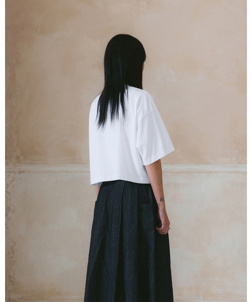 ANGLAN（アングラン）の「[AG.W] Applique Crop Half Tee - White（Tシャツ/カットソー・レディース・その他・ONE SIZE）」の4枚目の写真