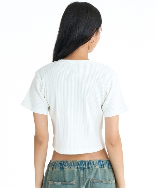 DC(ディーシー)の「DC/ディーシー レディース 半袖 ミニTシャツ 26 WS TELECO SHORT SS LST261313(Tシャツ/カットソー・レディース・スミクロ/マルチ/ライトピンク/ブラック/ホワイト・M/S)」の13枚目の写真