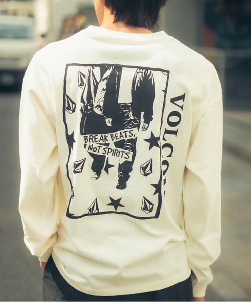 VOLCOM(ボルコム)の「VOLCOM メンズ BACK GRAPHIC LS TEE ロンT 【2026年春夏モデル】(Tシャツ/カットソー・メンズ・ブラック/オフホワイト/ブルー系その他・SMALL/X-LARGE/MEDIUM/LARGE)」の1枚目の写真