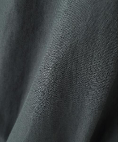 MHL.（エムエイチエル）の「GARMENT DYE COTTON SHIRTING（シャツ/ブラウス・レディース・グリーン/ホワイト・2/1）」の12枚目の写真