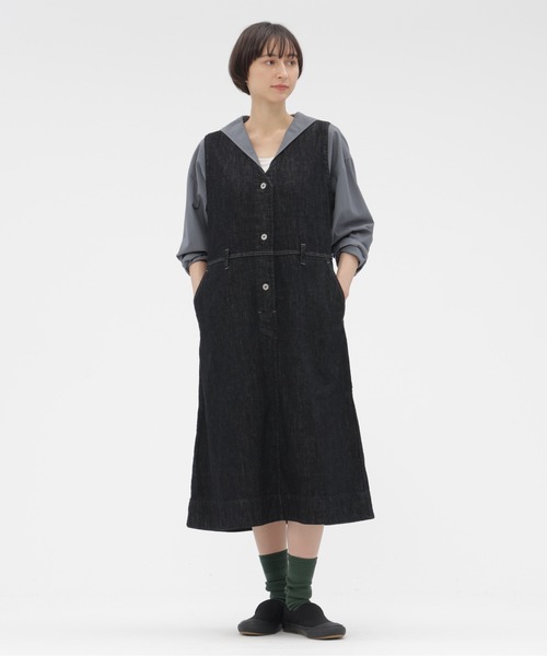 MHL.(エムエイチエル)の「GARMENT DYE COTTON SHIRTING(シャツ/ブラウス・レディース・ホワイト/グリーン・1/2)」の5枚目の写真