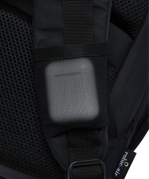 Wacky WiLLy（ワッキーウィリー）の「[26SS] FLIGHT V2 BACKPACK 33L（バックパック/リュック・メンズ・アイボリー/ブラック・FREE）」の14枚目の写真