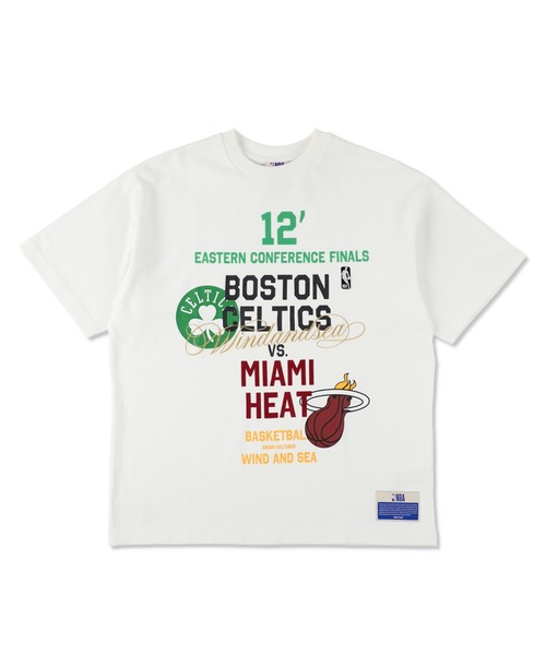 NBA(エヌビーエー)の「Multi-Technique Graphic Tee(Tシャツ/カットソー・メンズ・ブラック/ホワイト・L/M/XL/S)」の2枚目の写真