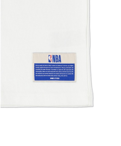 NBA(エヌビーエー)の「Multi-Technique Graphic Tee(Tシャツ/カットソー・メンズ・ブラック/ホワイト・L/M/XL/S)」の5枚目の写真