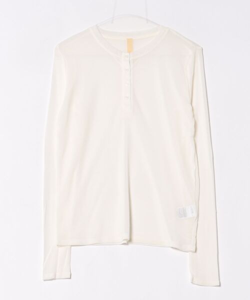 Q（キュー）の「シアーヘンリーネックプルオーバー（Tシャツ/カットソー・レディース・ブラック/アイボリー・MEDIUM）」の4枚目の写真