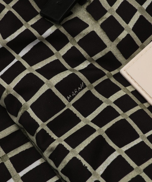 MARNI（マルニ）の「CHECKED PUFF / ボディバッグ（ボディバッグ/ウエストポーチ・メンズ・ブラック系その他・ONE SIZE）」の5枚目の写真