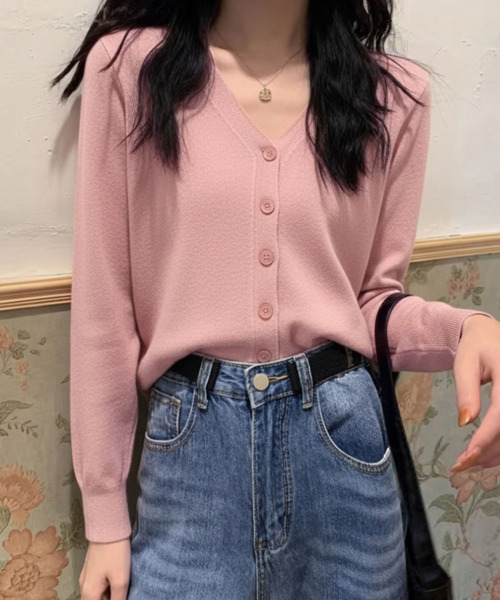 VIVID LADY（ビビッドレディー）の「Vネック ショート ニットカーディガン（カーディガン/ボレロ・レディース・ブラック/グレー/ベージュ/ホワイト/ピンク・FREE）」の5枚目の写真