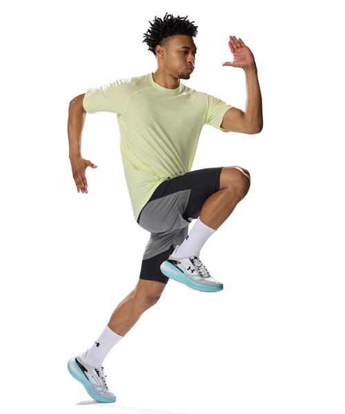 UNDER ARMOUR(アンダーアーマー)の「UAモチベート ソフト ショートスリーブ Tシャツ(トレーニング/メンズ)(Tシャツ/カットソー・メンズ・ライトグレー・L/XL/M/S/2XL)」の7枚目の写真