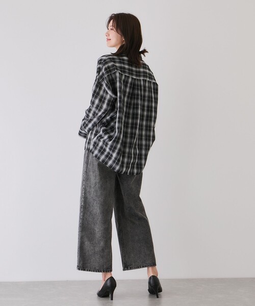 Jayro(ジャイロ)の「オーバーサイズチェック柄スキッパーシャツ(シャツ/ブラウス・レディース・ブラック系その他/ホワイト系その他2・M)」の10枚目の写真
