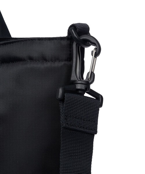 AIGLE（エーグル）の「撥水  トートバッグ 17L RP（トートバッグ・レディース・ブラック/セージグリーン・FREE）」の6枚目の写真