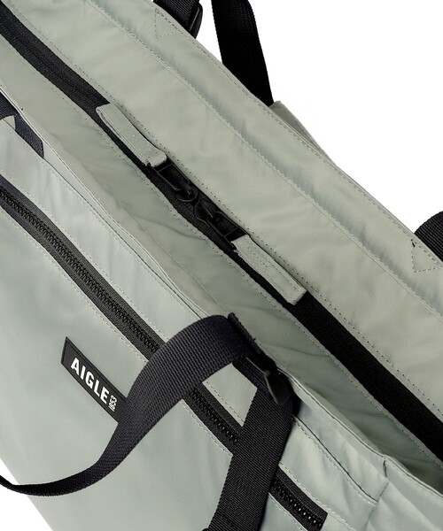 AIGLE（エーグル）の「撥水  トートバッグ 17L RP（トートバッグ・レディース・ブラック/セージグリーン・FREE）」の11枚目の写真