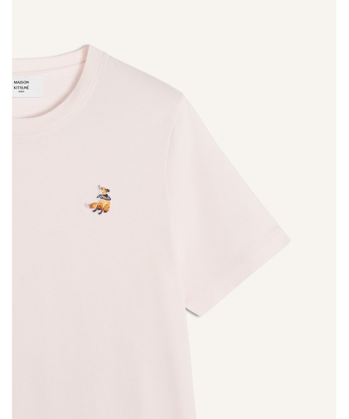 Maison Kitsune(メゾンキツネ)の「DREAMING FOX REGULAR TEE-SHIRT(Tシャツ/カットソー・レディース・ベビーピンク/ホワイト・XS/S/M/L/XL)」の4枚目の写真