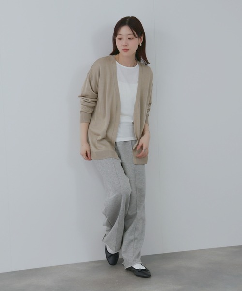 Mac-House(マックハウス)の「FreeNature トッパーカーディガン&Tシャツアンサンブル(ニット/セーター・レディース・ブラック/グレー/グレイッシュベージュ/ライトブルー・L/M)」の18枚目の写真