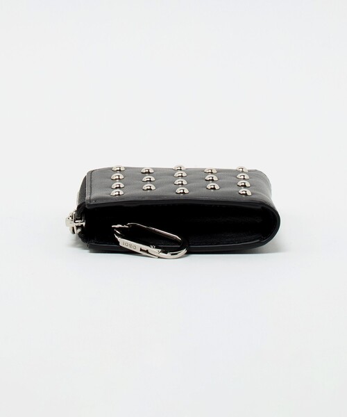 UNITED ARROWS（ユナイテッドアローズ）の「【別注】＜OSOI＞スタッズ ハーフウォレット（財布・レディース・レッド/ブラック・FREE）」の3枚目の写真
