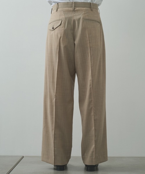 KHOKI(コッキ)の「【KHOKI/コッキ】Pleated Stripe Summer Wool Pants(スラックス・メンズ・ブラック/グレー/ベージュ・2/1)」の10枚目の写真