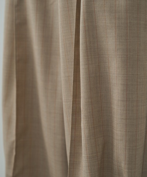 KHOKI(コッキ)の「【KHOKI/コッキ】Pleated Stripe Summer Wool Pants(スラックス・メンズ・ブラック/グレー/ベージュ・2/1)」の13枚目の写真