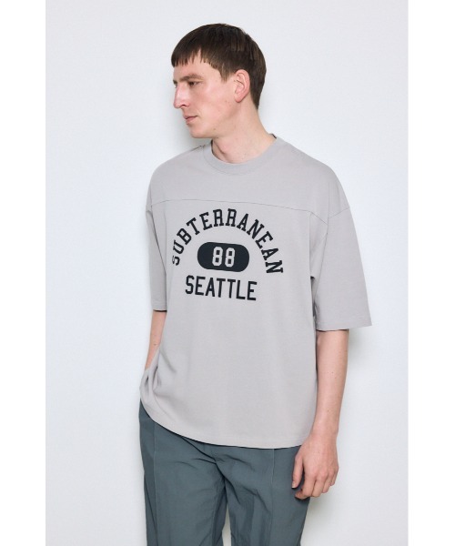 AZUL by moussy(アズールバイマウジー)の「No.88ナンバリングトップス(Tシャツ/カットソー・メンズ・ホワイト/グレー/ライトイエロー/ブラック・MEDIUM/SMALL/LARGE)」の20枚目の写真