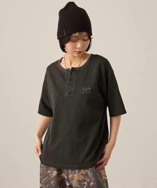 Snap club(スナップクラブ)の「【Snap club】クロップド ワッフル 半袖 ヘンリーネックTシャツ(Tシャツ/カットソー・レディース・スミクロ/ネイビー/ブラウン/レオパード/レッド系・M/L)」の21枚目の写真