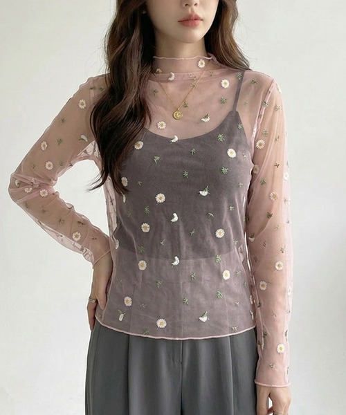 IRADOWL(アイラドール)の「デイジー柄刺繍シアートップス(Tシャツ/カットソー・レディース・ライトグレー/ピンク/ブラック/ホワイト/アイボリー・FREE)」の5枚目の写真