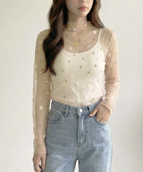 IRADOWL(アイラドール)の「デイジー柄刺繍シアートップス(Tシャツ/カットソー・レディース・ライトグレー/ピンク/ブラック/ホワイト/アイボリー・FREE)」の1枚目の写真