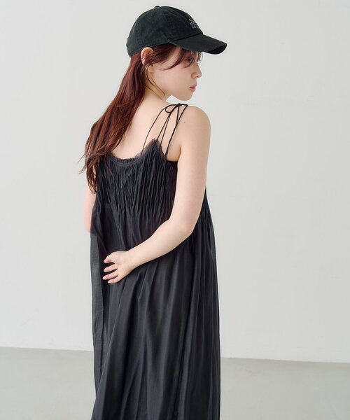 Kastane(カスタネ)の「【低身長サイズ/2サイズ展開/前後2WAY】プリーツワッシャーワンピース(ワンピース・レディース・アイボリー/ブラック・0/1)」の11枚目の写真