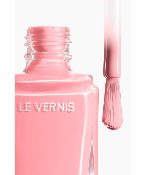 CHANEL(シャネル)の「ヴェルニ(限定ラッピング)(マニキュア/ジェルネイル・レディース・175 スキユーズ・FREE)」の3枚目の写真