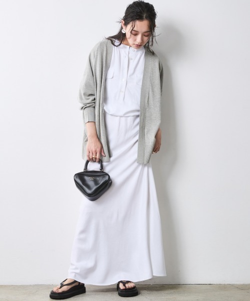 CHIC STYLE(シックスタイル)の「ナローマキシスカート<大きいサイズ有>シックスタイル(スカート・レディース・オフホワイト/モカ/ネイビー・5L/4L/3L/LL/L/M)」の6枚目の写真
