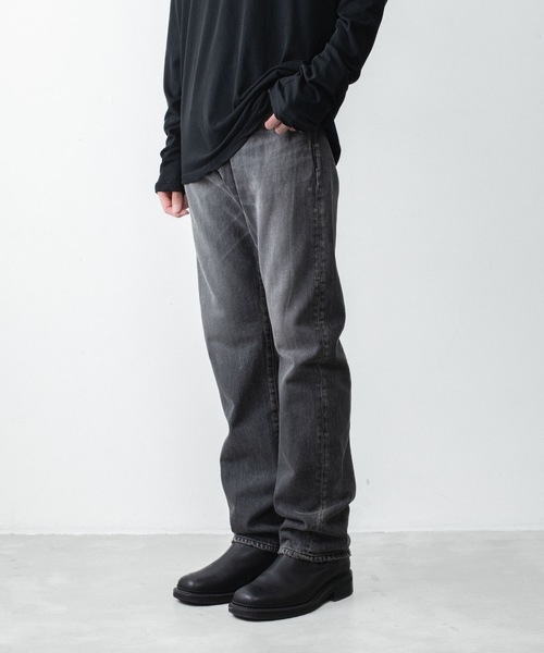 ATTACHMENT(アタッチメント)の「13OZ デニム ストレートジーンズ / 13OZ DENIM STRAIGHT JEANS(デニムパンツ・メンズ・ブラック/ライトインディゴブルー・4/3/2/1)」の14枚目の写真
