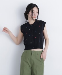 N.（N. Natural Beauty Basic）（エヌエヌナチュラルビューティーベーシック）の「ポロカラーフラワー刺繍ニット（ポロシャツ）」